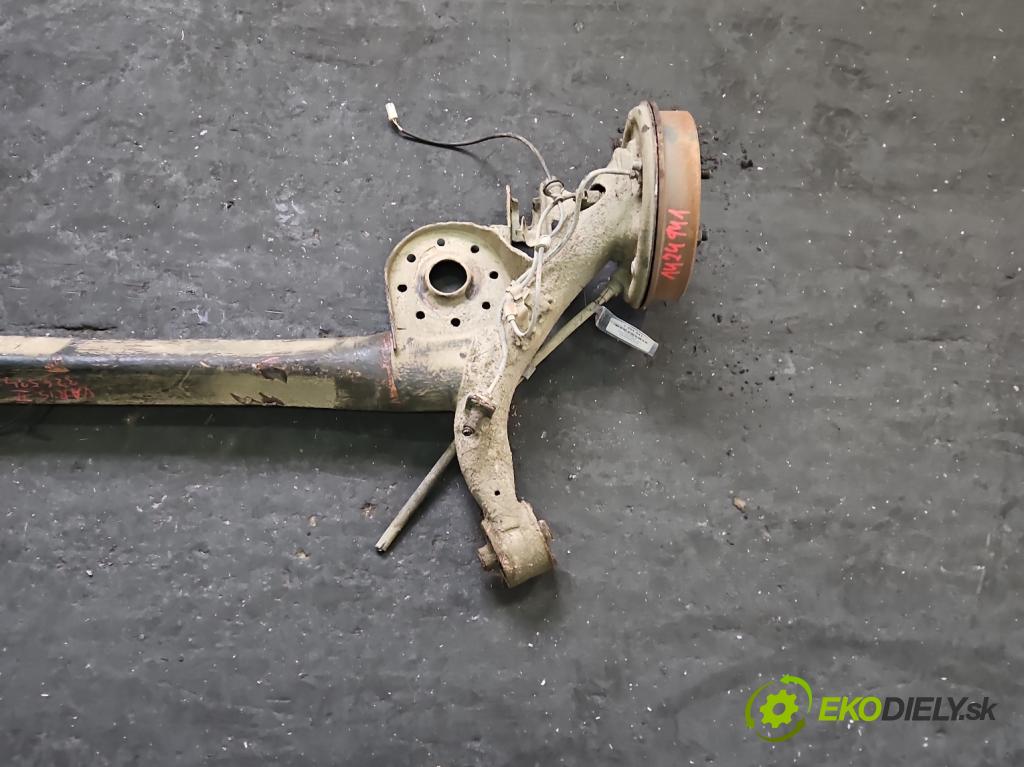 Toyota Yaris II 2005-2011 1.0 VVT-i 69KM manual 51 kW 998 cm3 3- zadní výztuha  (Výztuhy zadní)