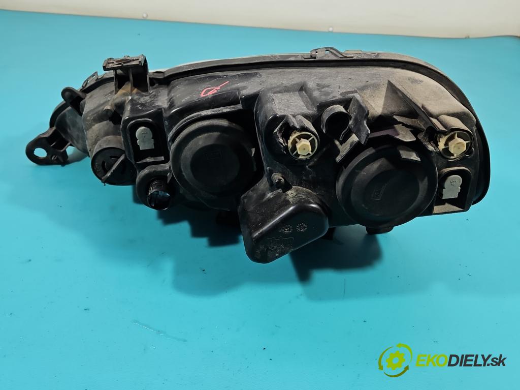 Alfa romeo 147 1.6 16V 105 HP manual 77 kW 1598 cm3 5- Reflektor: pravý  (Pravé)