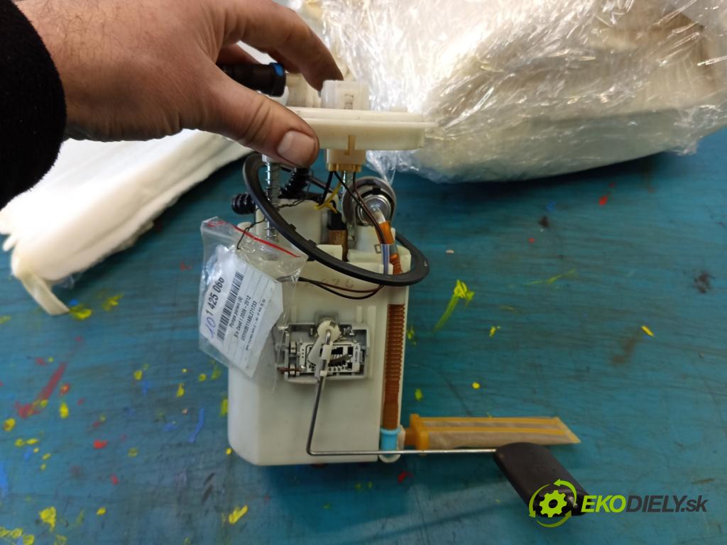 Kia Ceed I 2006-2012 1.4 16v G4FA 90 HP manual 66 kW 1396 cm3 5- čerpadlo palivo 31110-1H000