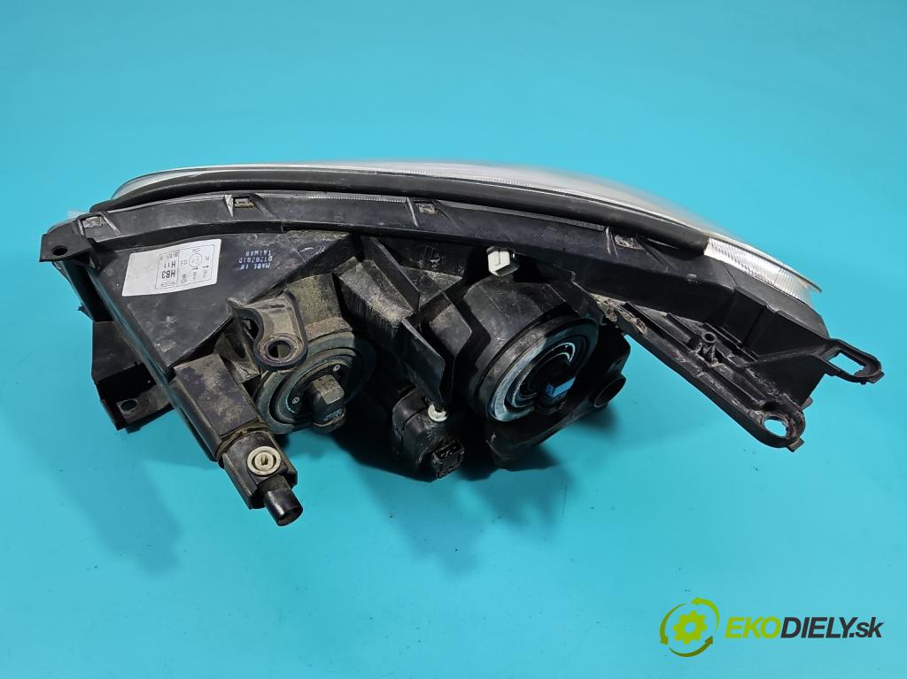 Toyota Rav4 III 2005-2012 2.2 D-CAT 177 HP manual 130 kW 2231 cm3 5- Reflektor: pravý  (Pravé)