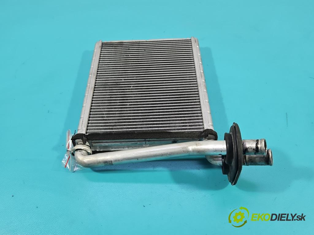 Toyota Rav4 III 2005-2012 2.2 D-CAT 177 HP manual 130 kW 2231 cm3 5- radiator  (Radiátor kúrenia)