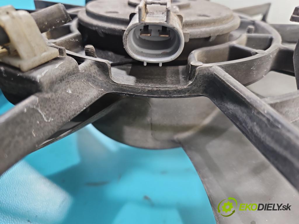 Toyota Rav4 III 2005-2012 2.2 D-CAT 177 HP manual 130 kW 2231 cm3 5- Ventilátor chladiča