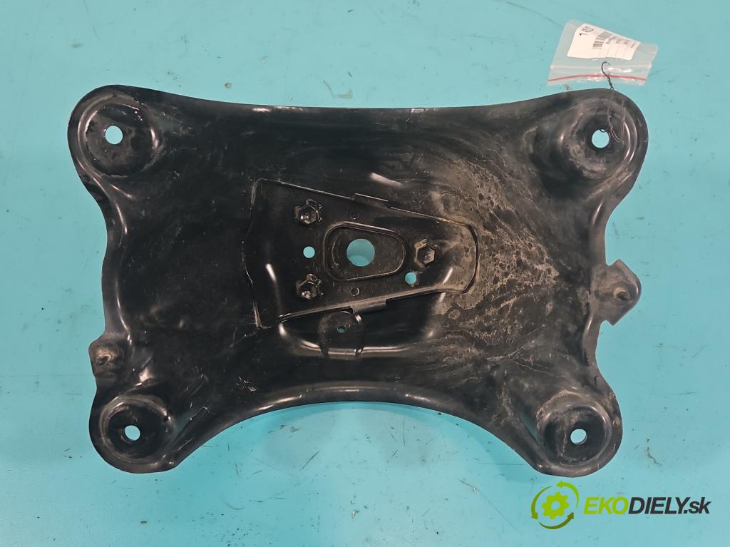 Toyota Rav4 III 2005-2012 2.2 D-CAT 177 HP manual 130 kW 2231 cm3 5- Upevnenie: kolesa ozubeného