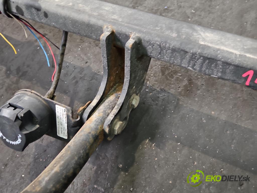 Toyota Rav4 III 2005-2012 2.2 D-CAT 177 hp manual 130 kW 2231 cm3 5- oko tažné  (Tažná zařízení)