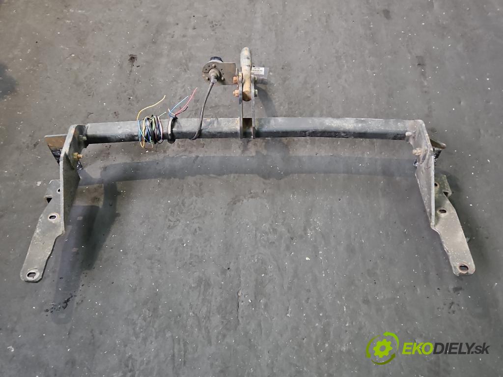 Toyota Rav4 III 2005-2012 2.2 D-CAT 177 hp manual 130 kW 2231 cm3 5- oko tažné  (Tažná zařízení)