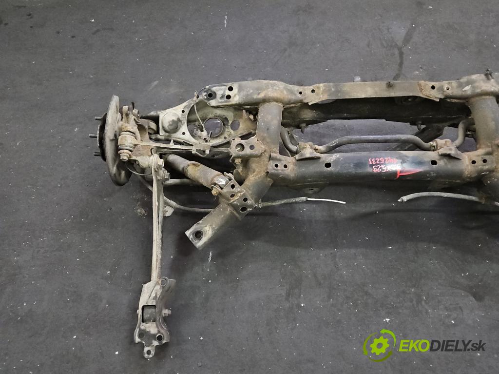 Toyota Rav4 III 2005-2012 2.2 D-CAT 177 hp manual 130 kW 2231 cm3 5- zadní výztuha  (Výztuhy zadní)