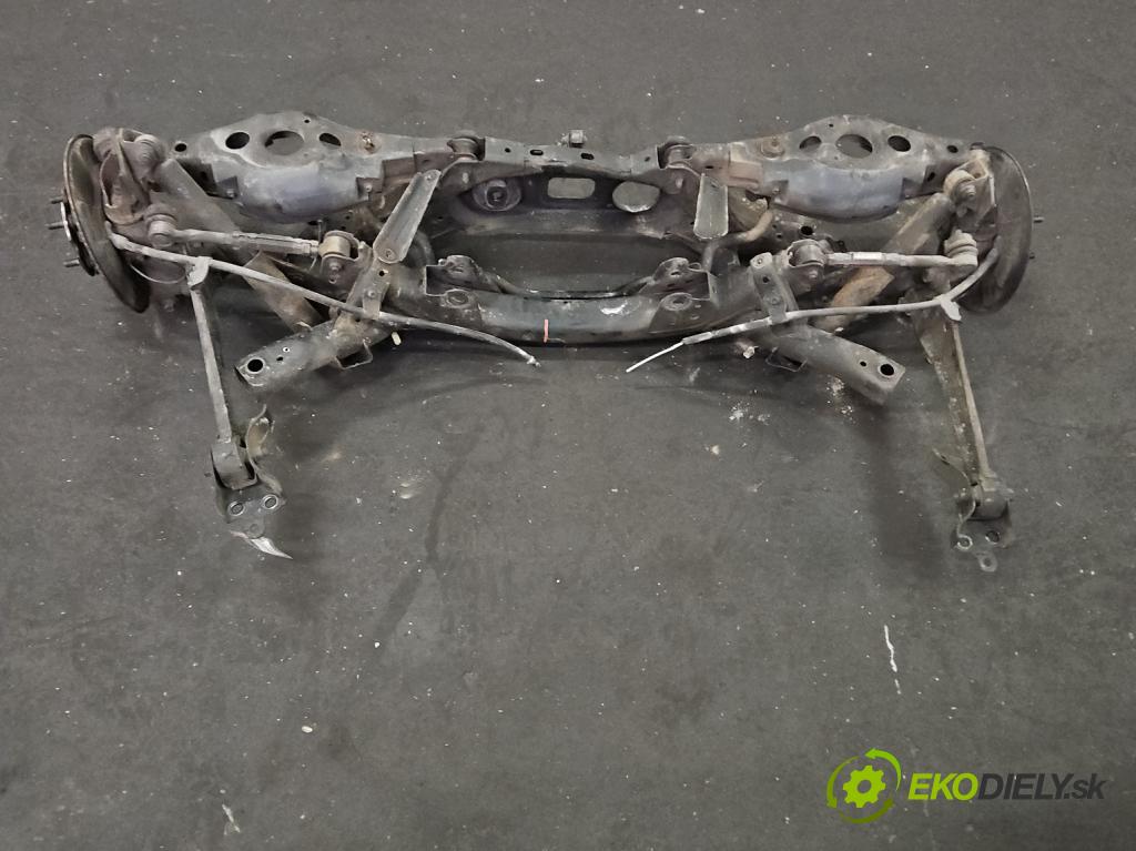 Toyota Rav4 III 2005-2012 2.2 D-CAT 177 hp manual 130 kW 2231 cm3 5- zadní výztuha  (Výztuhy zadní)