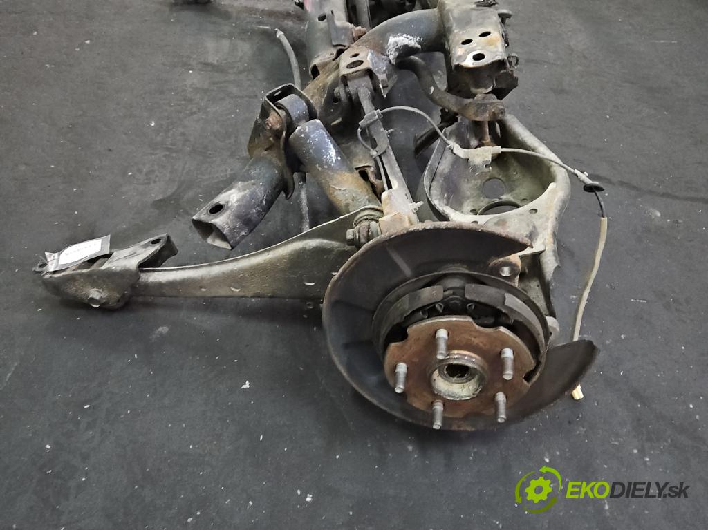 Toyota Rav4 III 2005-2012 2.2 D-CAT 177 hp manual 130 kW 2231 cm3 5- zadní výztuha  (Výztuhy zadní)