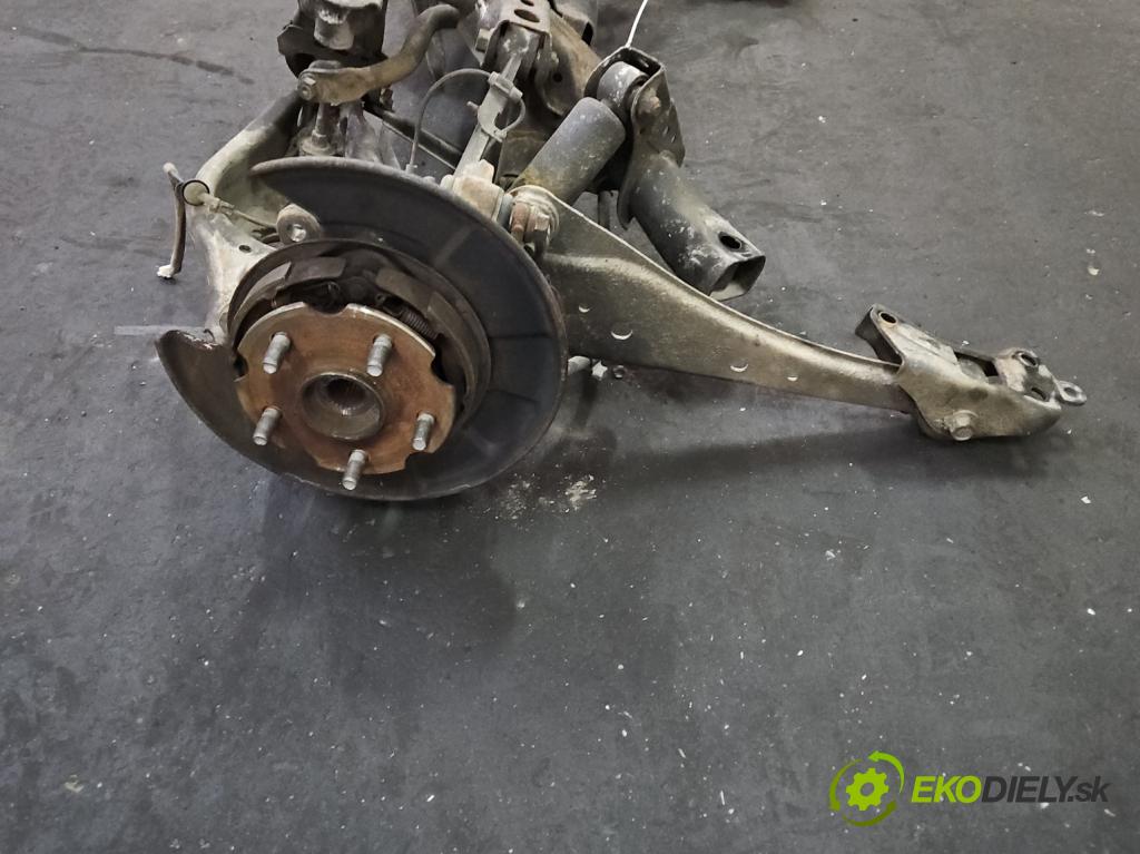 Toyota Rav4 III 2005-2012 2.2 D-CAT 177 hp manual 130 kW 2231 cm3 5- zadní výztuha  (Výztuhy zadní)