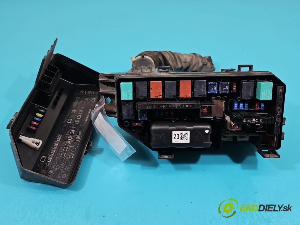 Honda Accord VIII 2008-2015 2.0 VTEC 156 hp manual 115 kW 1997 cm3 4- skříňka pojistková  (Pojistkové skříňky)