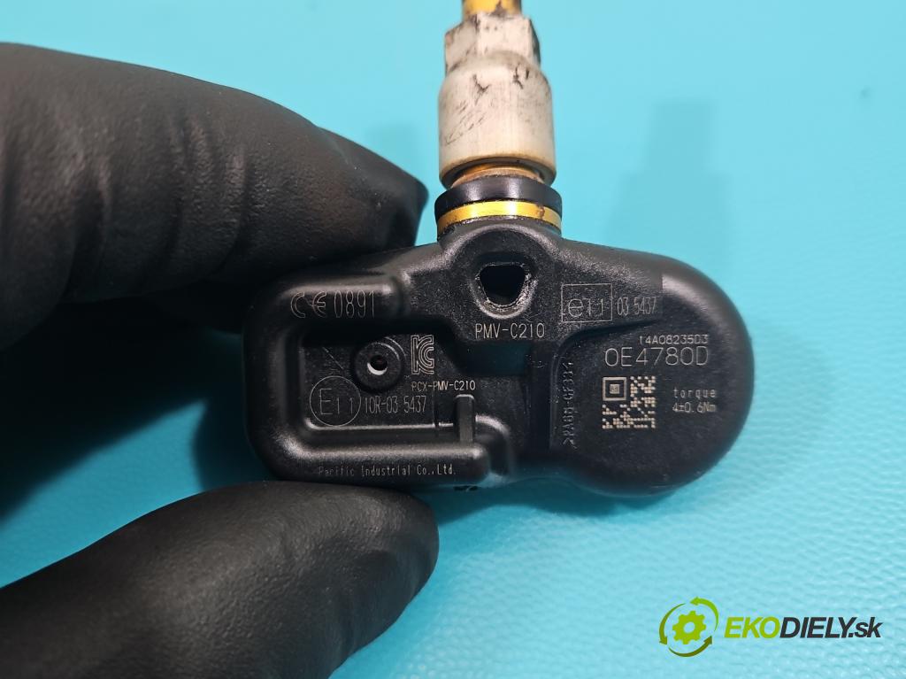 Toyota Yaris III 2011-2020 1.0 VVT-i 69KM manual 51 kW 998 cm3 3- snímač tlaku pneumatika PMV-C210 (Snímače tlaku v pneumatikách)