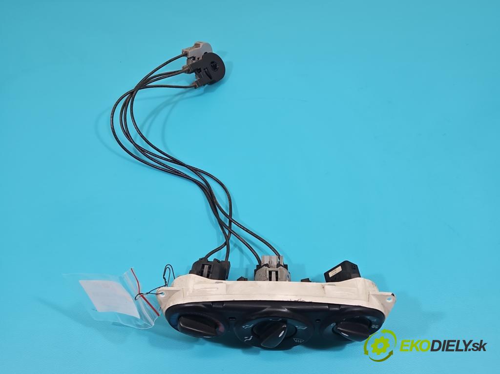 Ford Focus Mk1 1998-2004 1.6 16V 101 HP manual 74 kW 1596 cm3 5- panel kúrenia 98AB-18C419-AE