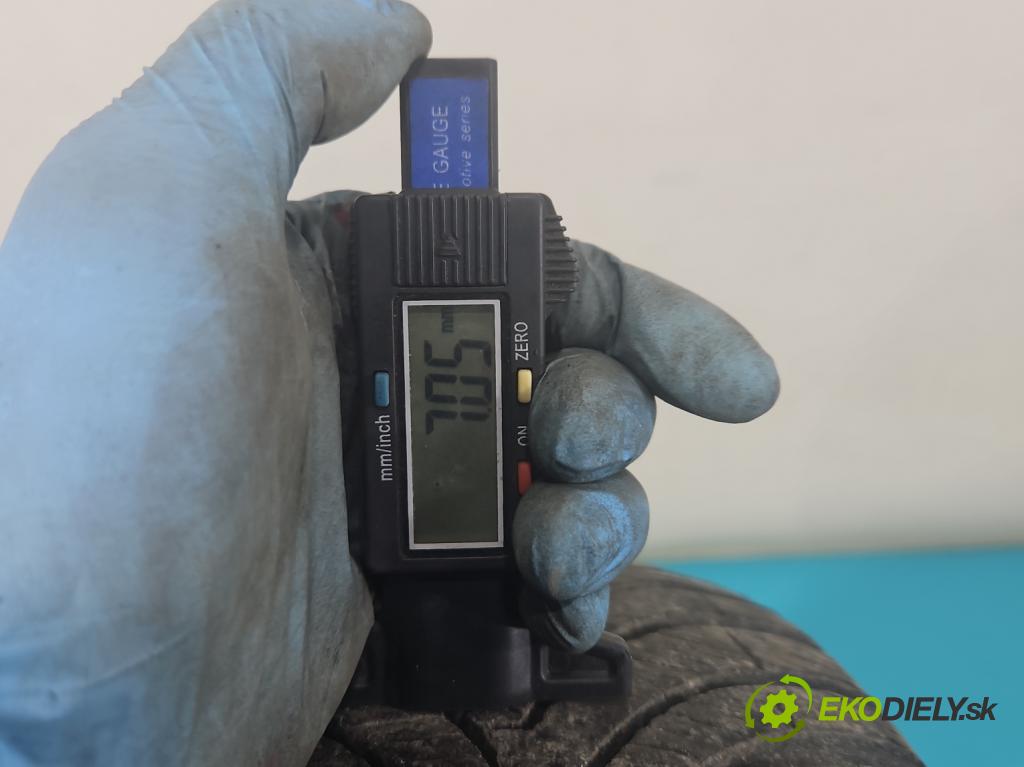 Skoda Fabia II 2007-2014 1.4 16V 86 HP manual 63 kW 1390 cm3 5- pneumatika celoročné pár