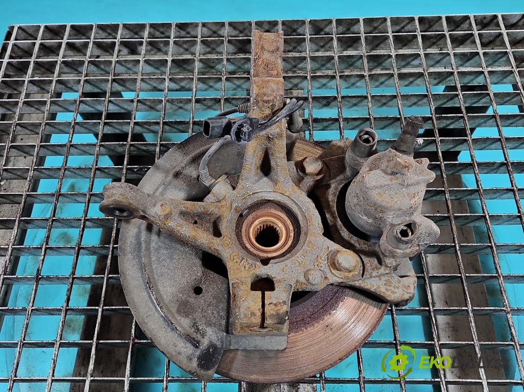 Dacia Logan II 2012-2020 1.0 SCe: 73 HP manual 54 kW 999 cm3 4- náboj ľavé  (Náboje)