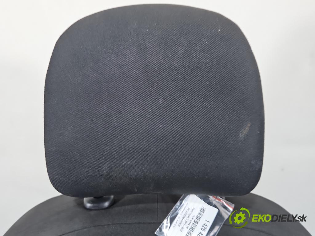 Dacia Logan II 2012-2020 1.0 SCe: 73 HP manual 54 kW 999 cm3 4- Sedačka pravý  (Sedačka, sedadlo)