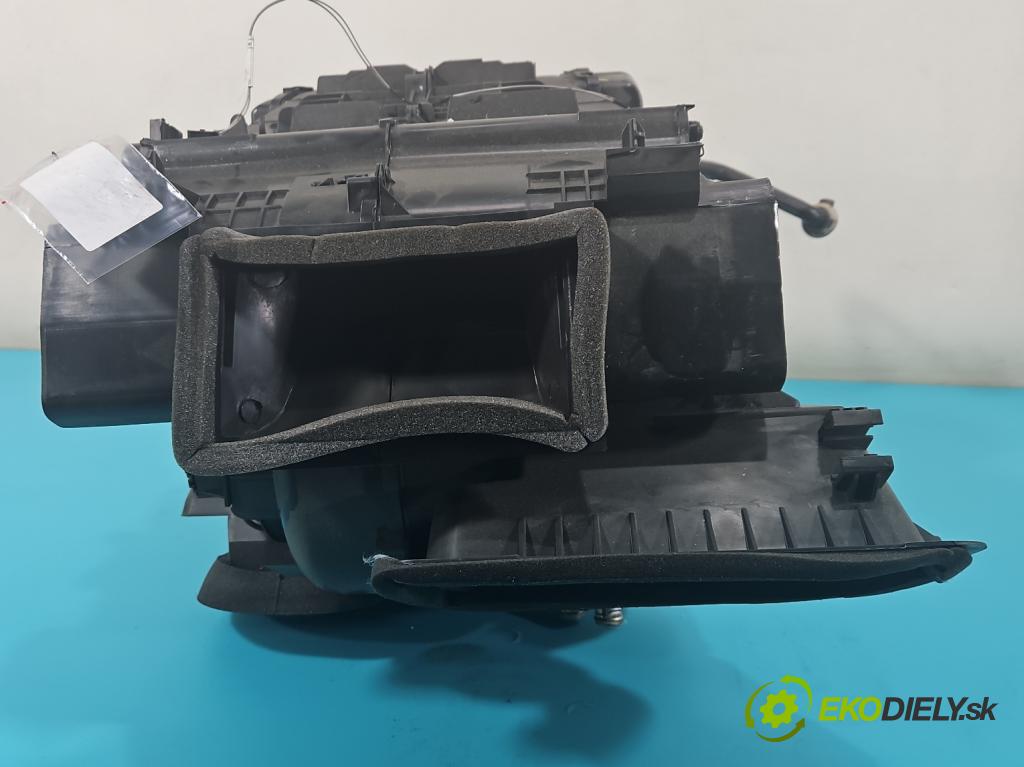 Dacia Logan II 2012-2020 1.0 SCe: 73 HP manual 54 kW 999 cm3 4- radiator 272701237R (Radiátor kúrenia)
