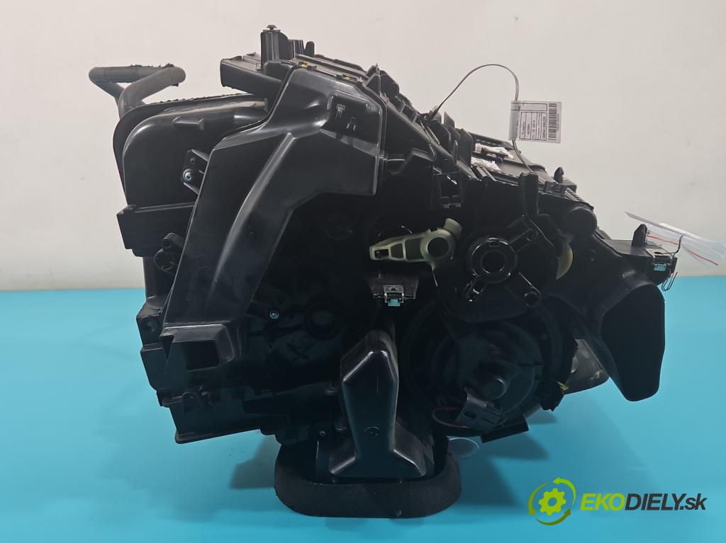 Dacia Logan II 2012-2020 1.0 SCe: 73 HP manual 54 kW 999 cm3 4- radiator 272701237R (Radiátor kúrenia)