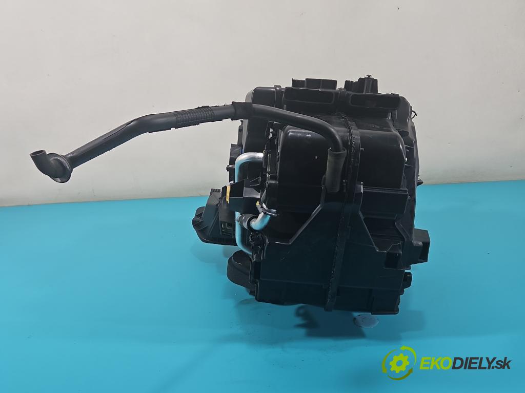Dacia Logan II 2012-2020 1.0 SCe: 73 HP manual 54 kW 999 cm3 4- radiator 272701237R (Radiátor kúrenia)