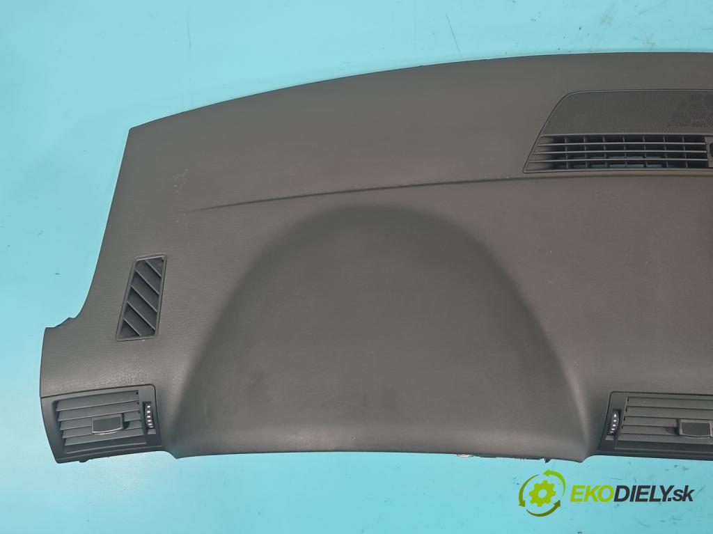 Audi A4 B7 2004-2008 2.0 TDi 170 HP manual 125 kW 1968 cm3 5- kokpit,pristrojová doska rozdeľovacia
