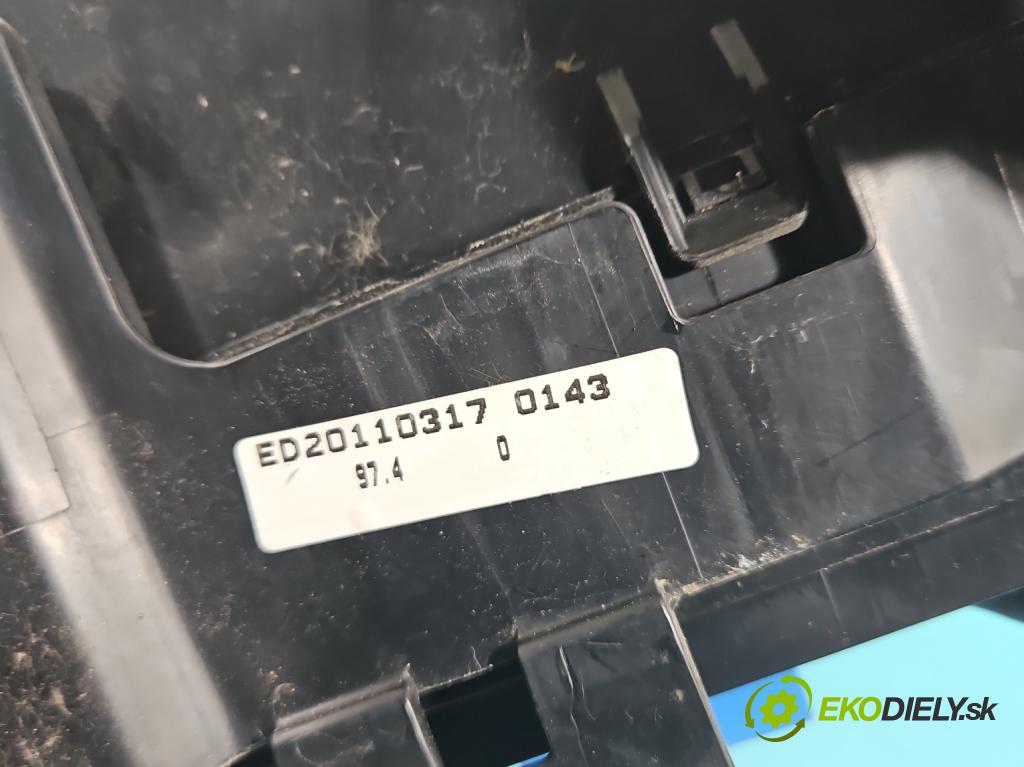 Kia Ceed I 2006-2012 1.4 16v 90 hp manual 66 kW 1396 cm3 5- skříňka pojistková 91207-1H240 (Pojistkové skříňky)