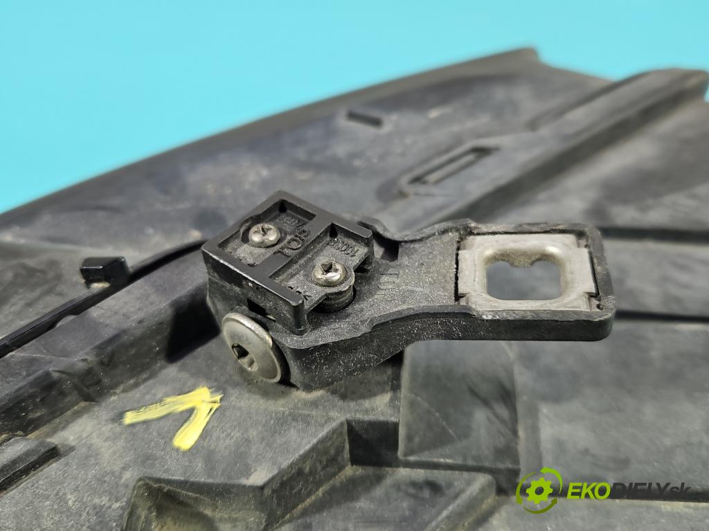 Audi Q5 2008-2016 2.0 TDi 170 HP automatic 125 kW 1968 cm3 5- Reflektor: pravý  (Pravé)