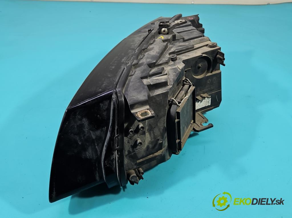 Audi Q5 2008-2016 2.0 TDi 170 HP automatic 125 kW 1968 cm3 5- Reflektor: pravý  (Pravé)