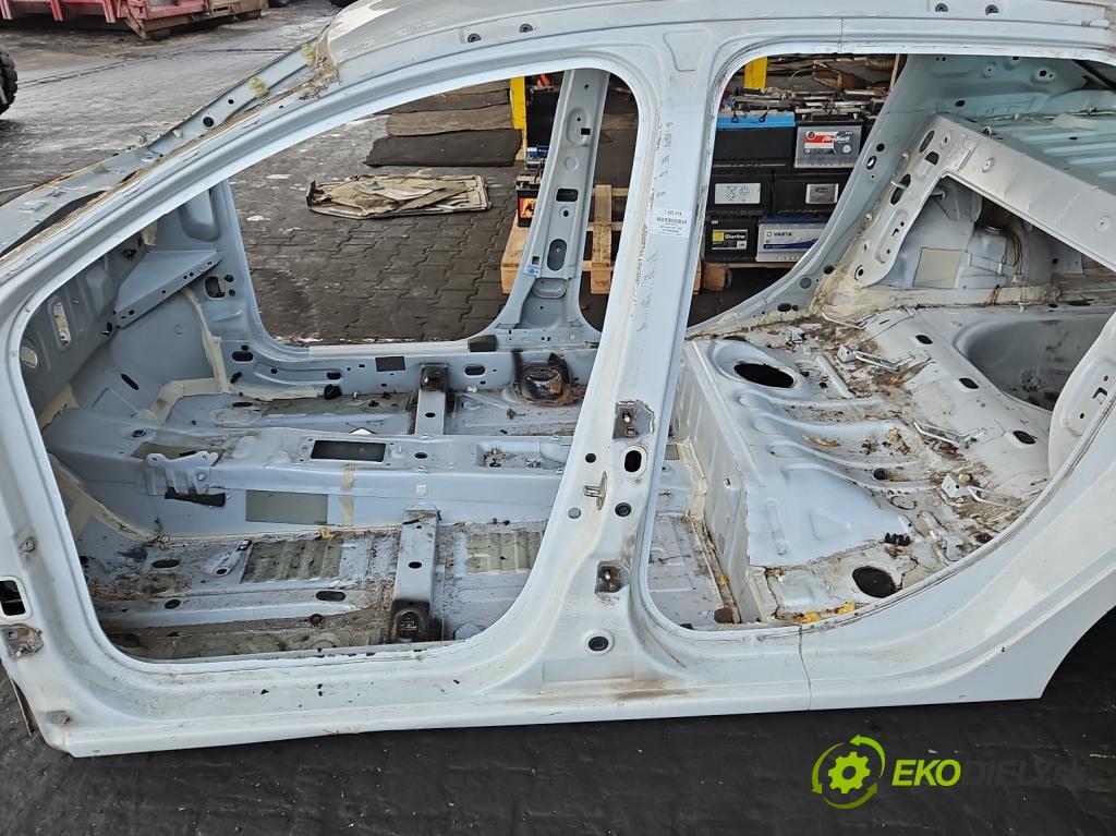 Dacia Logan II 2012-2020 1.0 SCe 73 hp manual 54 kW 999 cm3 4- práh levý  (Ostatní)