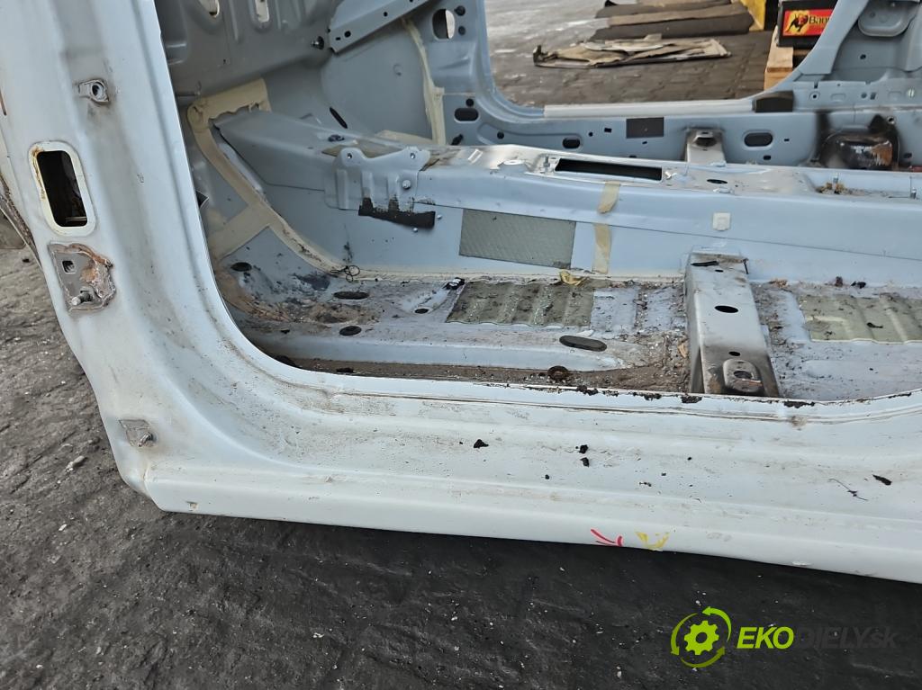 Dacia Logan II 2012-2020 1.0 SCe 73 hp manual 54 kW 999 cm3 4- práh levý  (Ostatní)