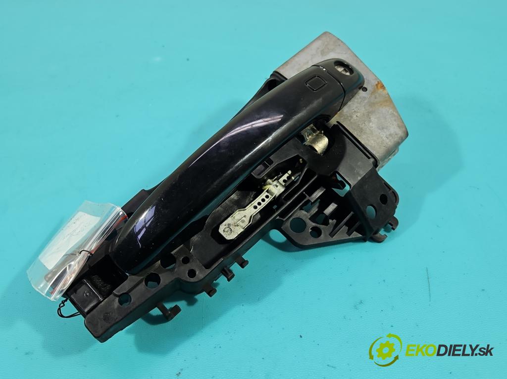 Audi Q5 2008-2016 2.0 TDi 170 HP automatic 125 kW 1968 cm3 5- rukoväť predné ľavé mimo: 8T0837885 (Vonkajšie predné ľavé)