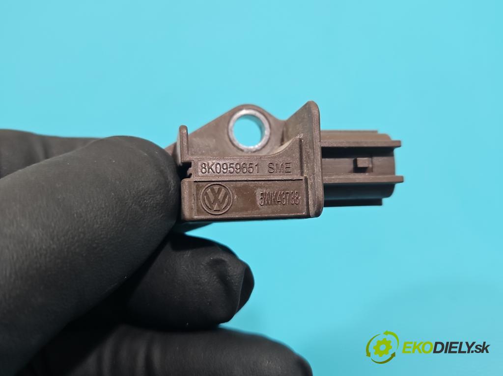 Audi Q5 2008-2016 2.0 TDi 170 HP automatic 125 kW 1968 cm3 5- snímač šokovat: 8K0959651 (Snímač nárazu)