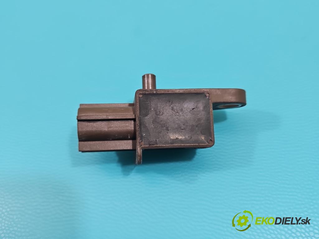 Audi Q5 2008-2016 2.0 TDi 170 HP automatic 125 kW 1968 cm3 5- snímač šokovat: 8K0959651 (Snímač nárazu)