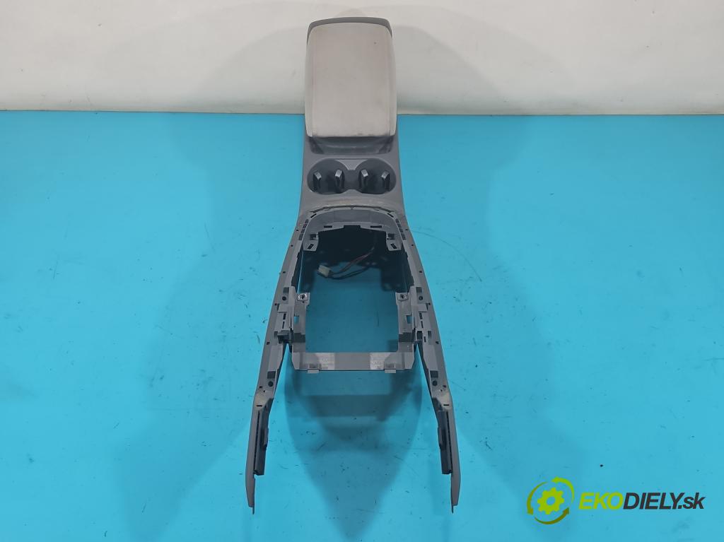 Audi Q5 2008-2016 2.0 TDi 170 HP automatic 125 kW 1968 cm3 5- operadlo 8R0863242 (Lakťové opierky)