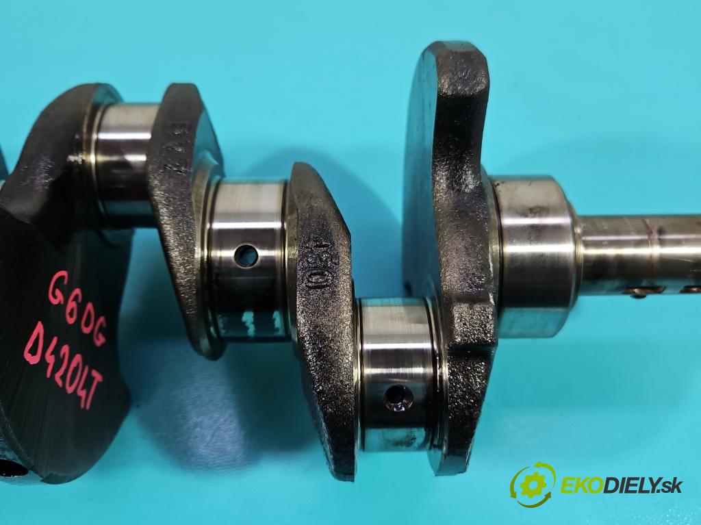 Ford Kuga Mk1 2008-2013 2.0 TDCi 136 HP manual 100 kW 1997 cm3 5- Hřídel: kľukový G6DG (Blok motora ostatné)