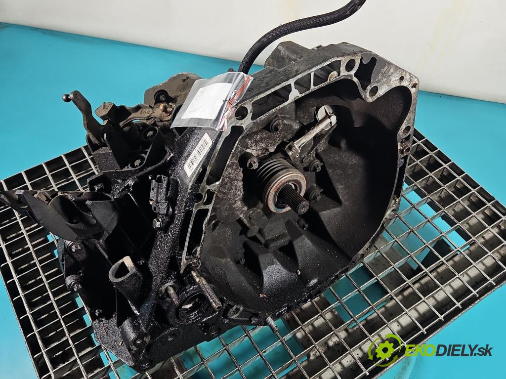 Renault Clio III 2005-2012 1.5 dci 68 HP manual 50 kW 1461 cm3 5- prevodovka stupeň,rýchlosť manual JH3141