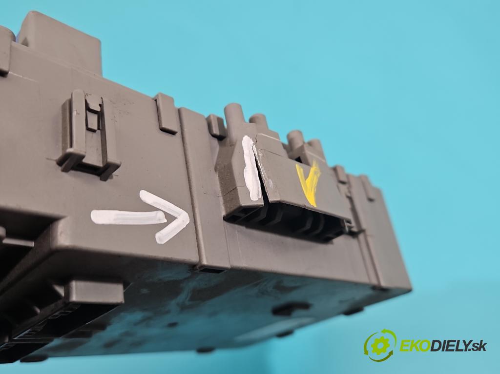 Honda Accord VIII 2008-2015 2.0 VTEC 156 hp manual 115 kW 1997 cm3 4- skříňka pojistková TL1-G212 (Pojistkové skříňky)