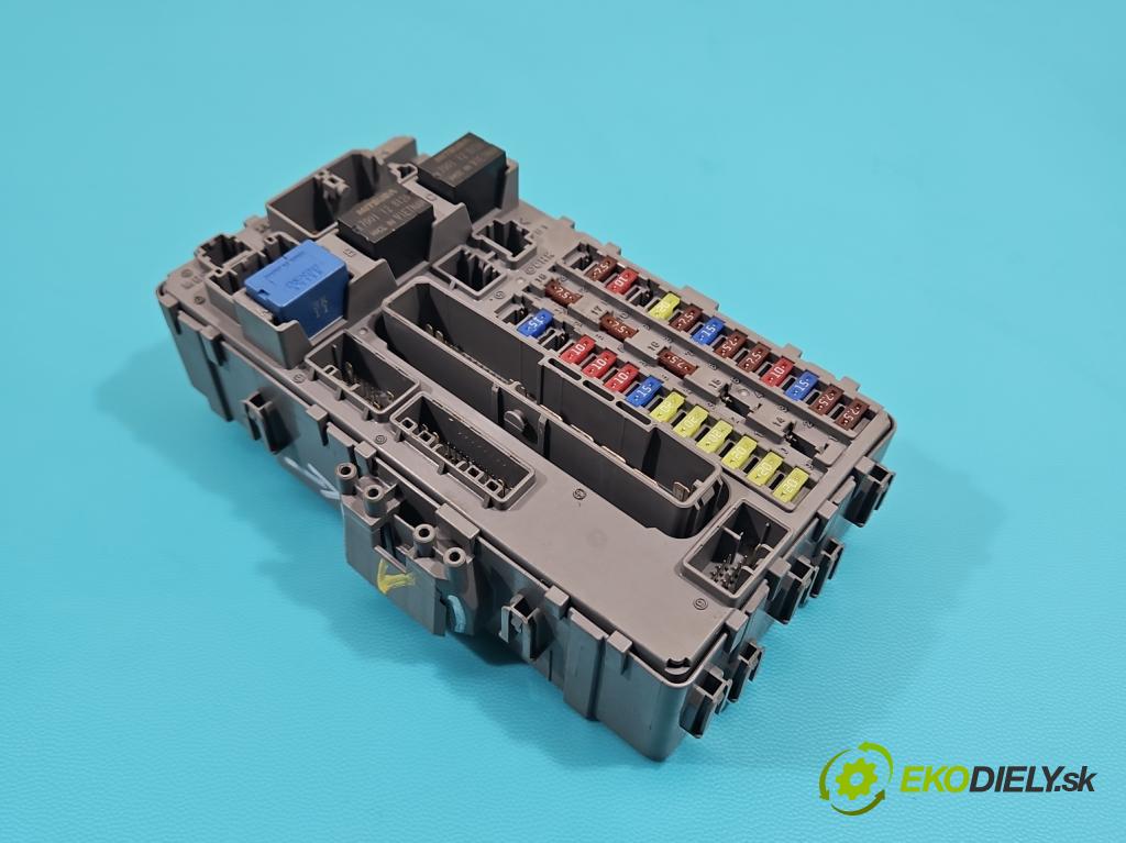 Honda Accord VIII 2008-2015 2.0 VTEC 156 hp manual 115 kW 1997 cm3 4- skříňka pojistková TL1-G212 (Pojistkové skříňky)