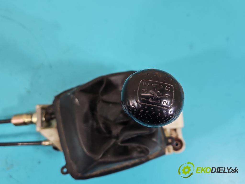 Honda CR-V II 2001-2006 2.0 16v 150 HP manual 110 kW 1998 cm3 5- Páka: Změny: stupeň,rýchlosť  (Rýchlostná páka (kulisa))