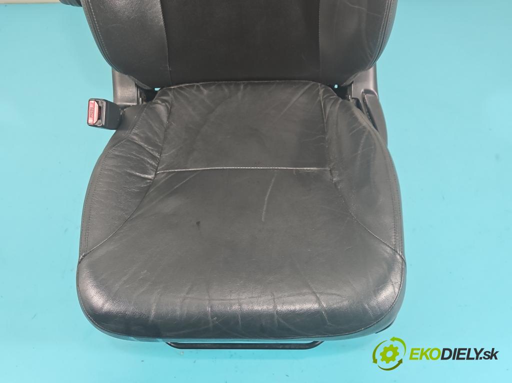 Honda CR-V II 2001-2006 2.0 16v 150 HP manual 110 kW 1998 cm3 5- Sedačka ľavý  (Sedačka, sedadlo)