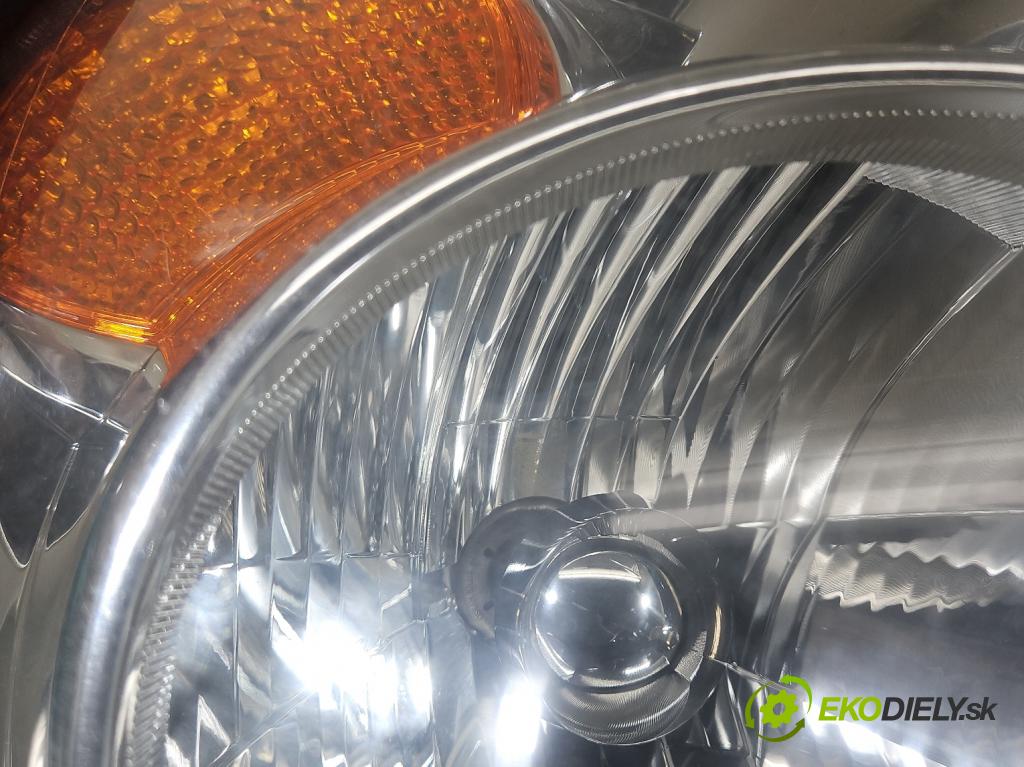 Honda CR-V II 2001-2006 2.0 16v 150 HP manual 110 kW 1998 cm3 5- Reflektor: pravý 33100-SCA-G010-M1 (Pravé)