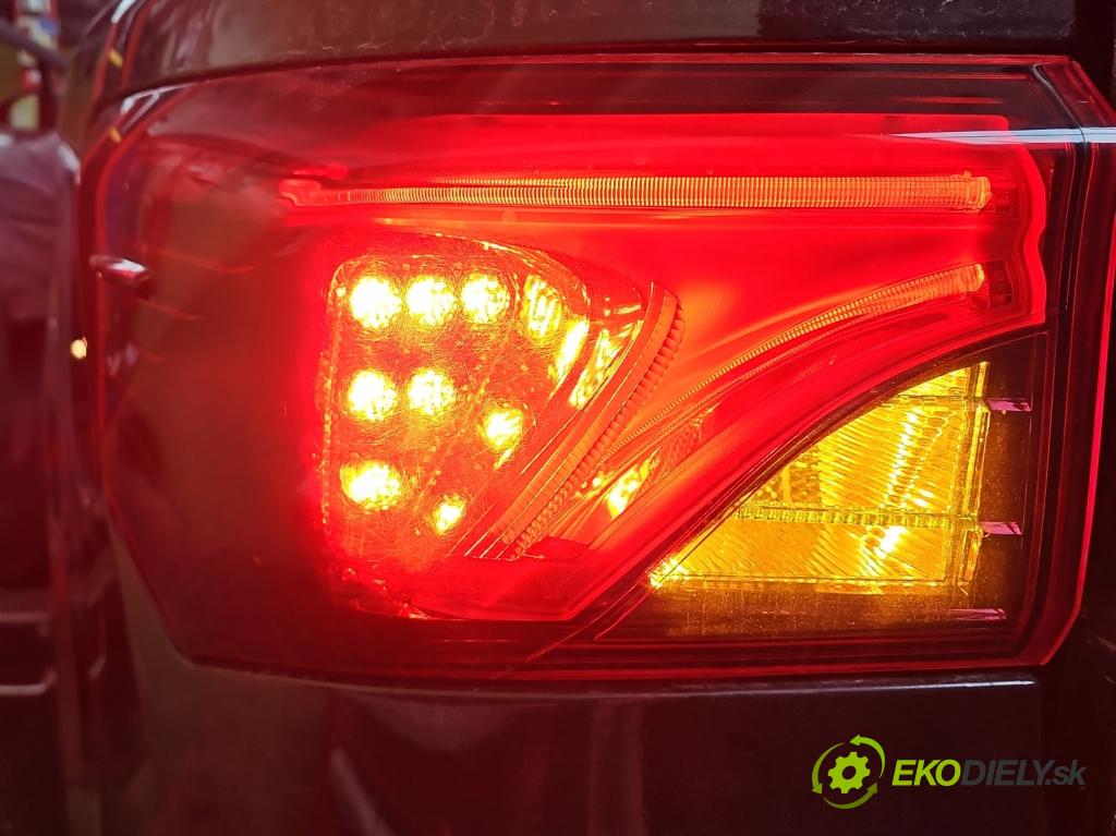 Toyota Avensis III T27 2009-2018 2.0 D4-D: 143 HP manual 105 kW 1995 cm3 5- svetlo / reflektor zadné ľavé  (Kľučka dverí ostatné)