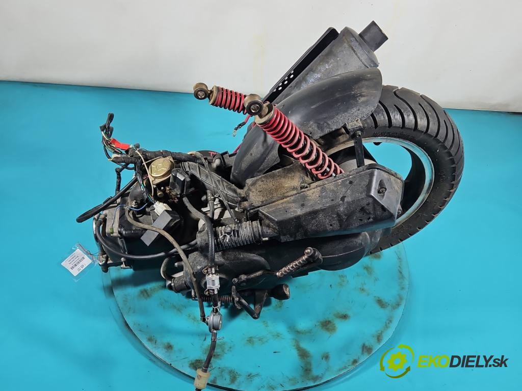 Motorower Baotian bt49qt 0.0b: 4KM manual 2.6 kW 49.6 cm3 2- motor benzín