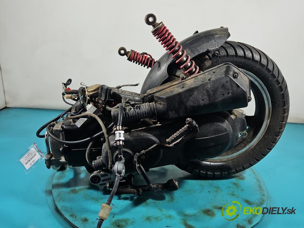 Motorower Baotian bt49qt 0.0b: 4KM manual 2.6 kW 49.6 cm3 2- motor benzín