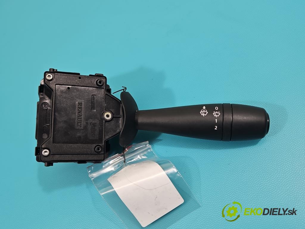 Dacia Logan II 2012-2020 1.0 SCe: 73 HP manual 54 kW 999 cm3 4- prepínač stieračov E1109569 (Prepínacie páčky pod volantom)