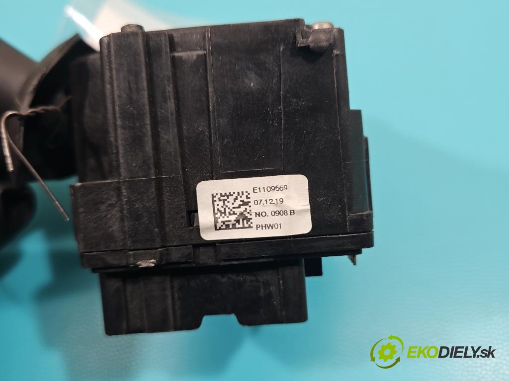 Dacia Logan II 2012-2020 1.0 SCe: 73 HP manual 54 kW 999 cm3 4- prepínač stieračov E1109569 (Prepínacie páčky pod volantom)