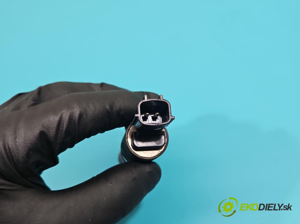 Dacia Logan II 2012-2020 1.0 SCe: 73 HP manual 54 kW 999 cm3 4- snímač časovanie načasovanie 237964892R