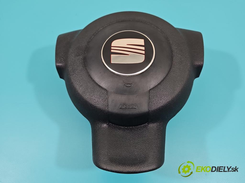 Seat Leon II 2005-2012 1.6 8V 102 HP manual 75 kW 1595 cm3 5- airbag vzduch: Řidiči: (Airbagy)