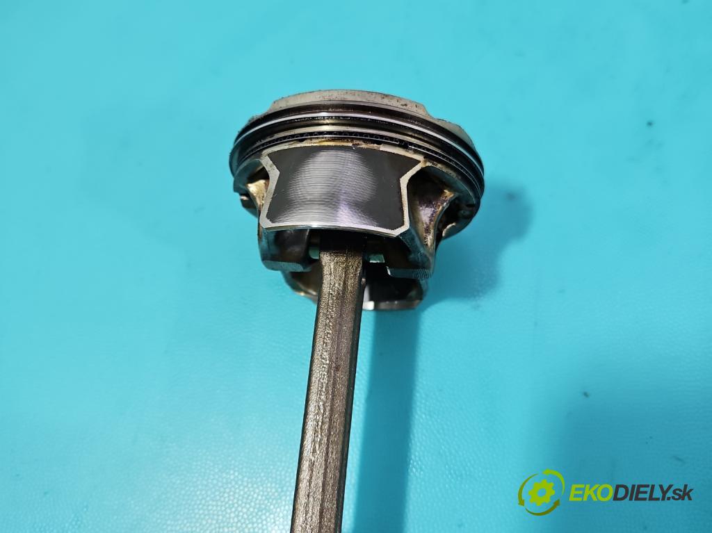 Dacia Logan II 2012-2020 1.0 SCe: 73 HP manual 54 kW 999 cm3 4- piest  (Piest)