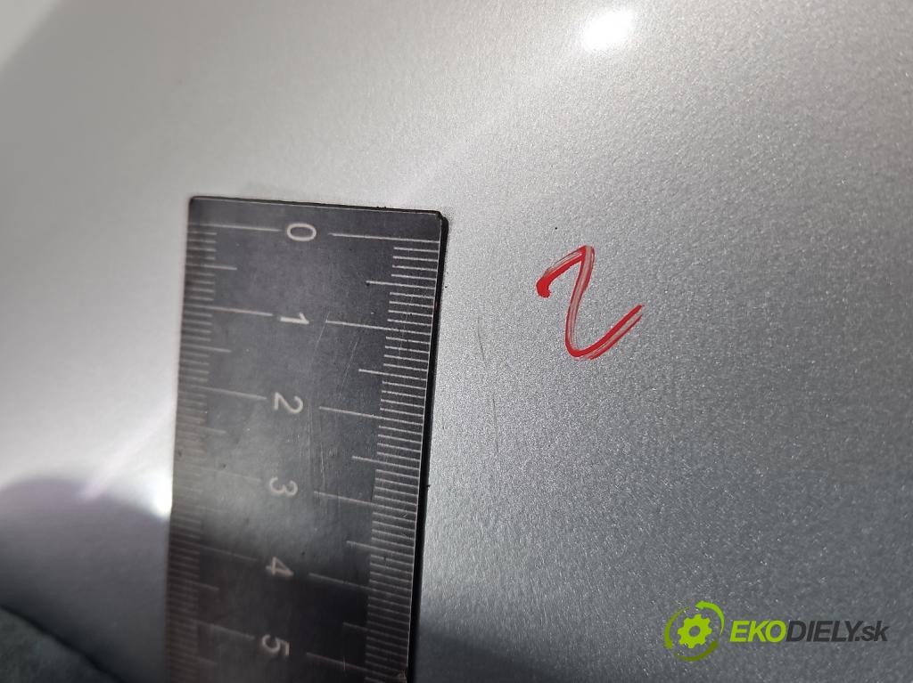 Seat Toledo II 1998-2004 1.9 tdi 110 HP manual 81 kW 1900 cm3 4- blatník predné ľavý  (Predné ľavé)