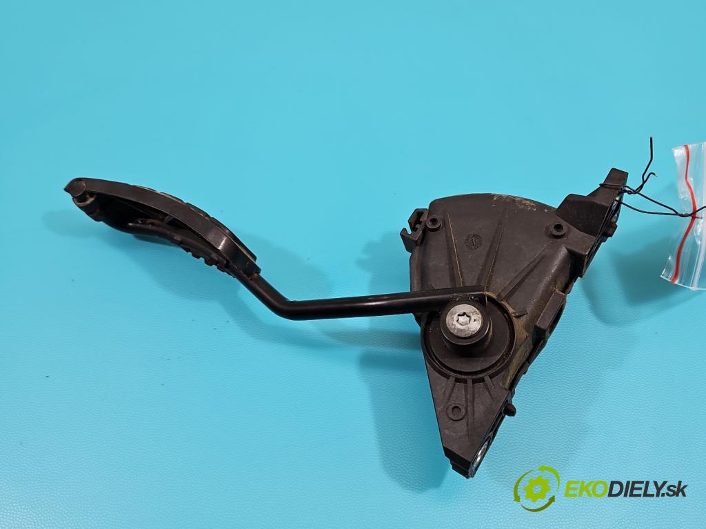 Renault Mascott 1999-2010 2.8 TD 86 HP manual 63 kW 2800 cm3 5- pedal plyn potenciometr: 7700377115
