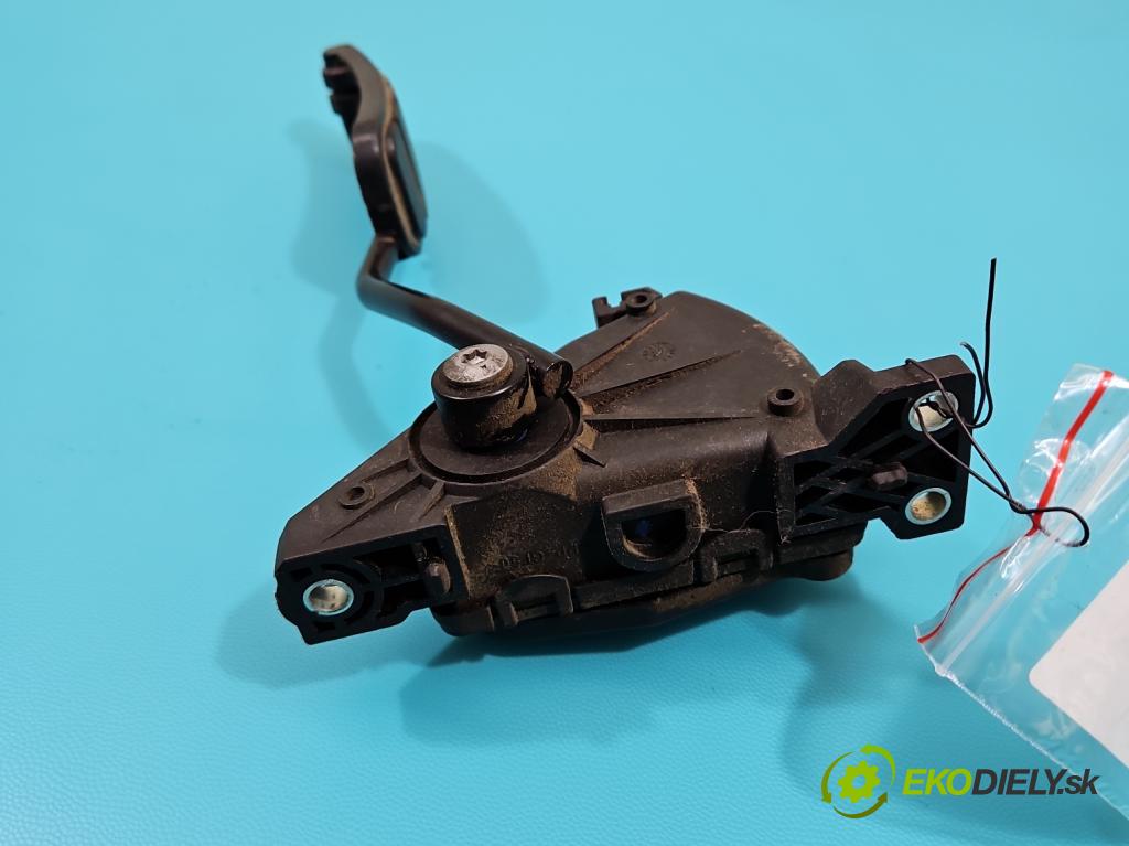 Renault Mascott 1999-2010 2.8 TD 86 HP manual 63 kW 2800 cm3 5- pedal plyn potenciometr: 7700377115